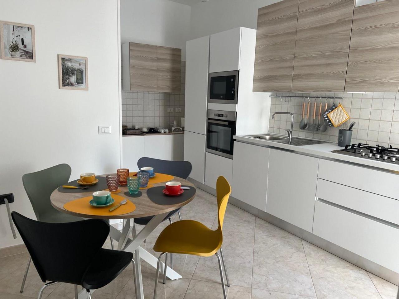 Fd Apartments - Zoe Prestigioso Appartamento Vicino Alla Stazione E Al Centro Monopoli Bilik gambar
